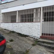 Charmosa Casa de 2 Quartos na Vila Dom Pedro I, S�o Paulo - Pr�xima a Parques e Metr�