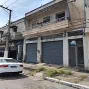 Hangar Comercial Espa�oso no Ipiranga, S�o Paulo com P� Direito Alto 