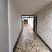 OPORTUNIDADE IMPERD�VEL NO IPIRANGA  Casa t�rrea exclusiva, em rua arborizada, tranquila e extremamente segura, com guarita de seguran�a comunit�ria.