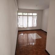 OPORTUNIDADE IMPERD�VEL NO IPIRANGA  Casa t�rrea exclusiva, em rua arborizada, tranquila e extremamente segura, com guarita de seguran�a comunit�ria.