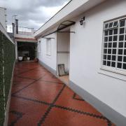 OPORTUNIDADE IMPERD�VEL NO IPIRANGA  Casa t�rrea exclusiva, em rua arborizada, tranquila e extremamente segura, com guarita de seguran�a comunit�ria.