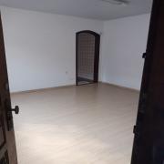 Charmosa Casa Residencial para LOCA��O de 3 Quartos no Ipiranga - Pr�xima ao Parque da Independ�ncia e Mooca Plaza Shopping